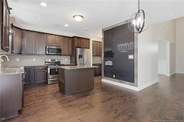 688 Stonebriar Avenue, Raeford, NC 28376