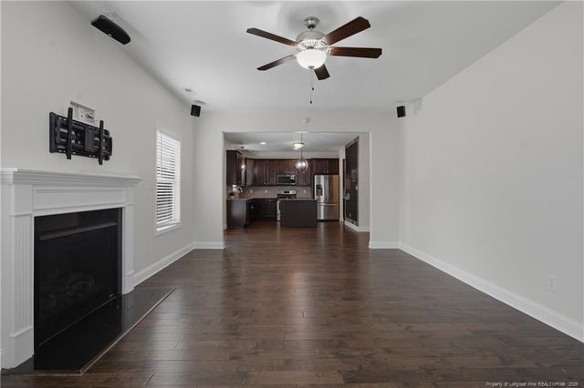 688 Stonebriar Avenue, Raeford, NC 28376