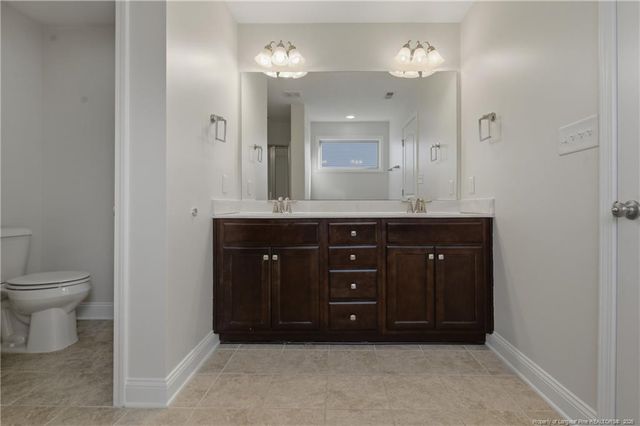 688 Stonebriar Avenue, Raeford, NC 28376