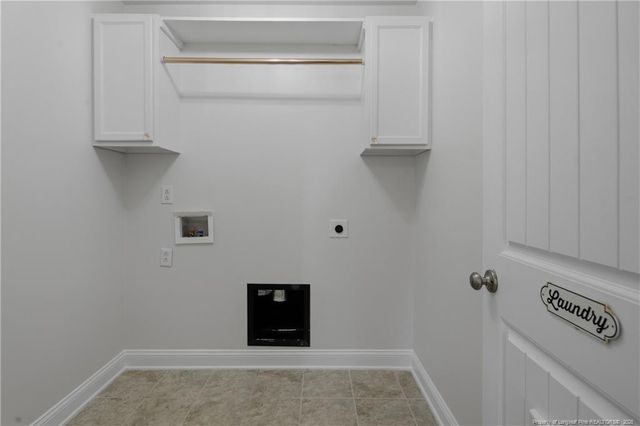 688 Stonebriar Avenue, Raeford, NC 28376