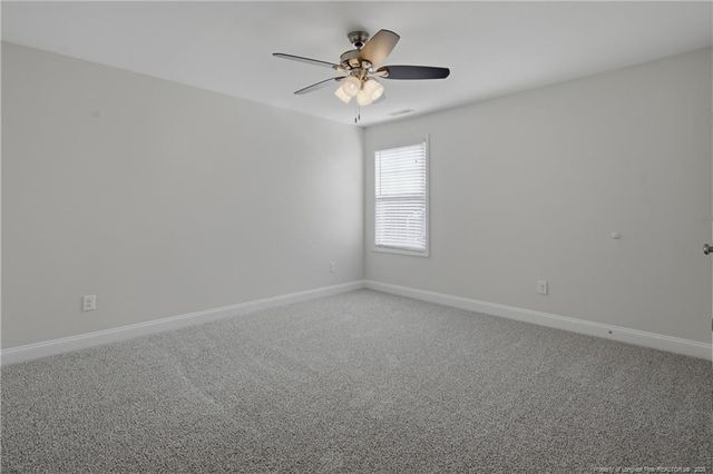 688 Stonebriar Avenue, Raeford, NC 28376