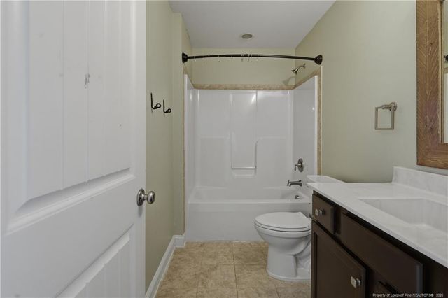 688 Stonebriar Avenue, Raeford, NC 28376