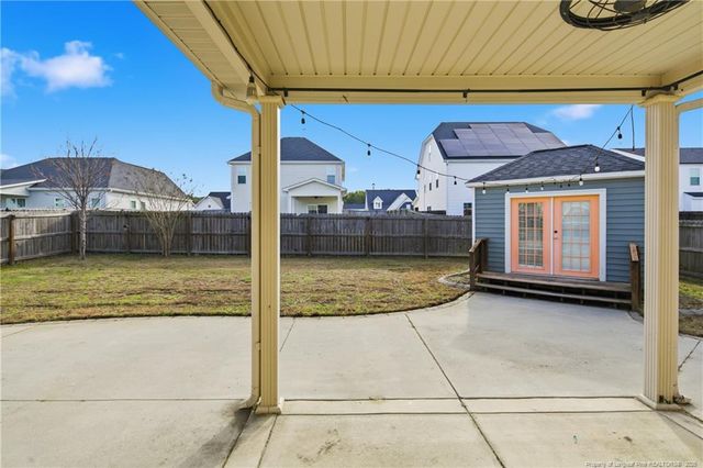 688 Stonebriar Avenue, Raeford, NC 28376