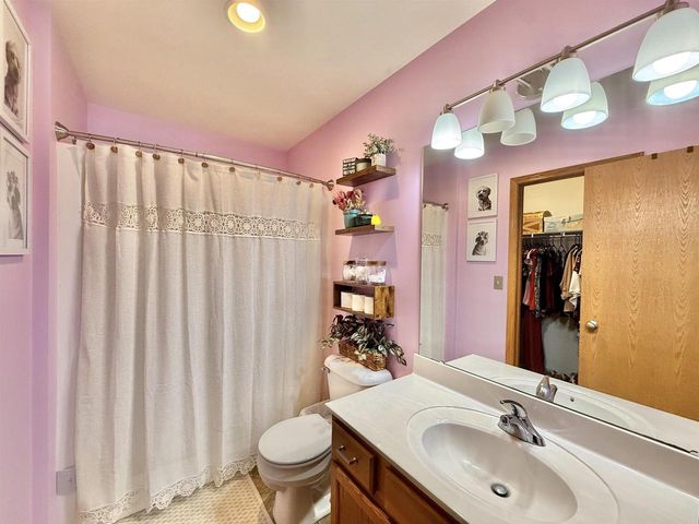 2515 Quail Ridge Drive, Janesville, WI 53546