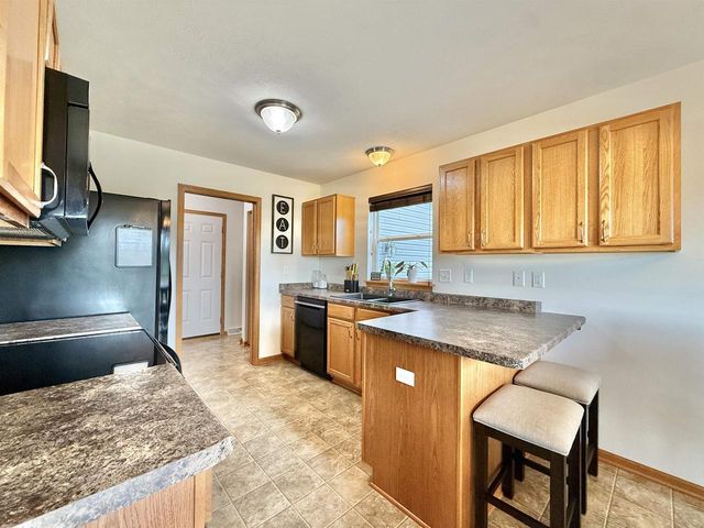 2515 Quail Ridge Drive, Janesville, WI 53546