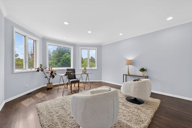 309 Dundee Road, Barrington, IL 60010