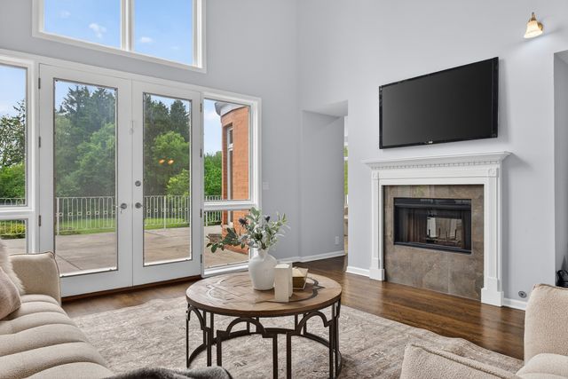 309 Dundee Road, Barrington, IL 60010