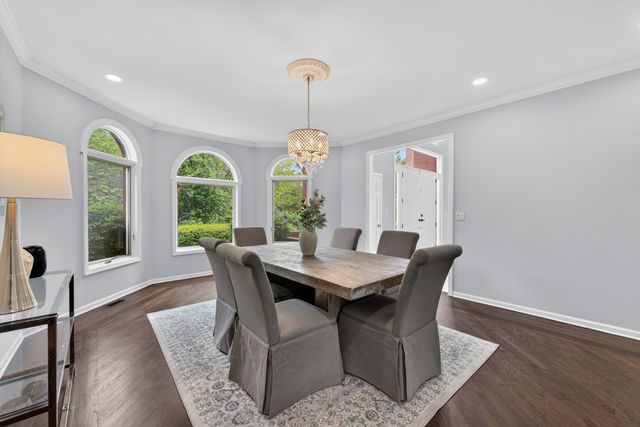 309 Dundee Road, Barrington, IL 60010