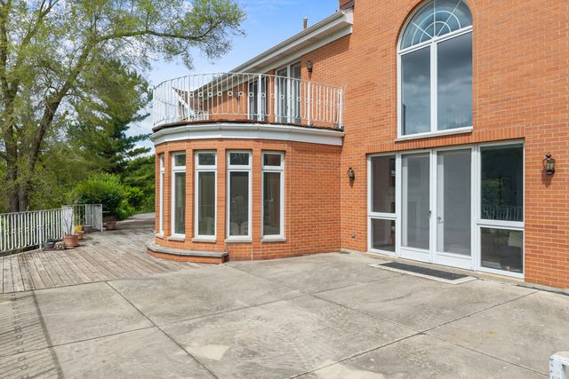 309 Dundee Road, Barrington, IL 60010