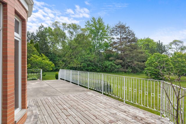 309 Dundee Road, Barrington, IL 60010