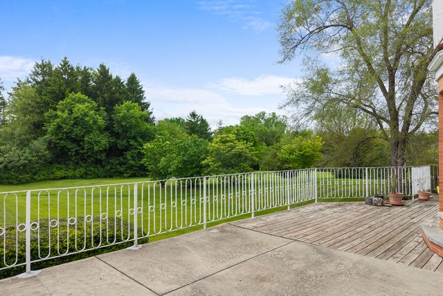 309 Dundee Road, Barrington, IL 60010
