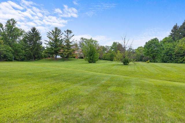 309 Dundee Road, Barrington, IL 60010