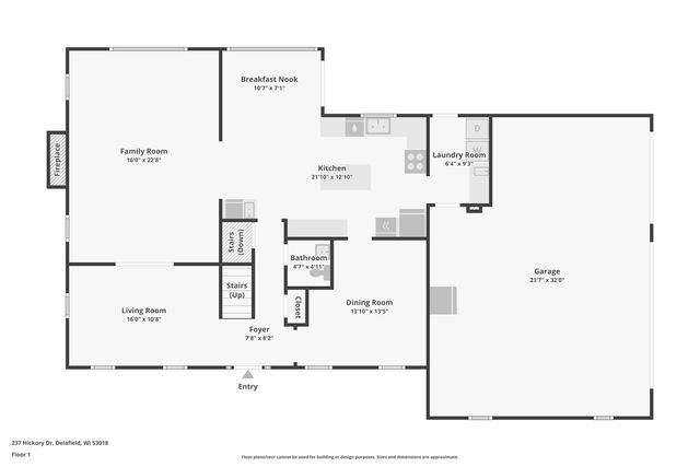 237 Hickory DRIVE, Delafield, WI 53018