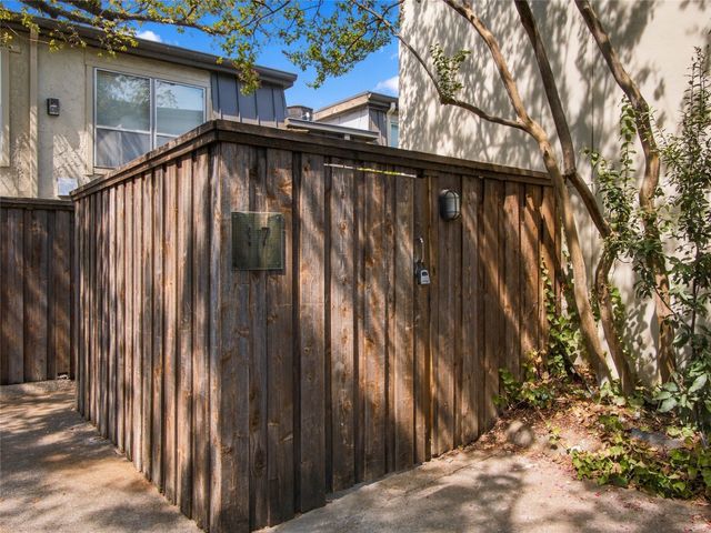 4414 Buena Vista Street 17, Dallas, TX 75205