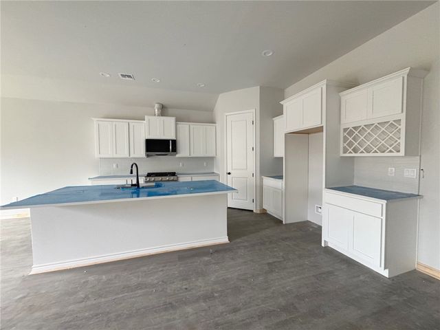 2662 Lady Andrea, Corpus Christi, TX 78415