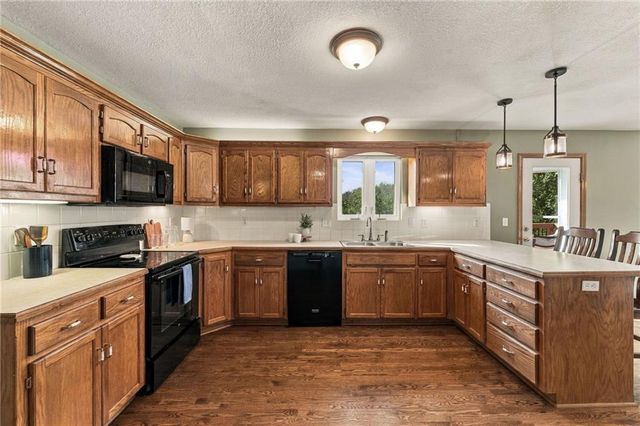 9101 NE 109th Terrace, Kansas City, MO 64157