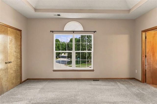 9101 NE 109th Terrace, Kansas City, MO 64157