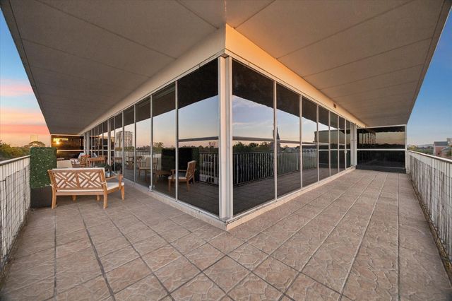 2200 Willowick Road 4D, Houston, TX 77027