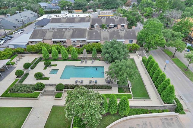 2200 Willowick Road 4D, Houston, TX 77027