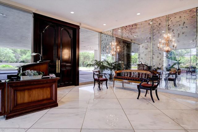 2200 Willowick Road 4D, Houston, TX 77027