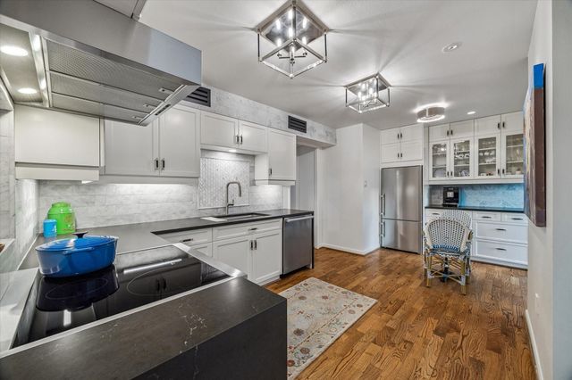 2200 Willowick Road 4D, Houston, TX 77027