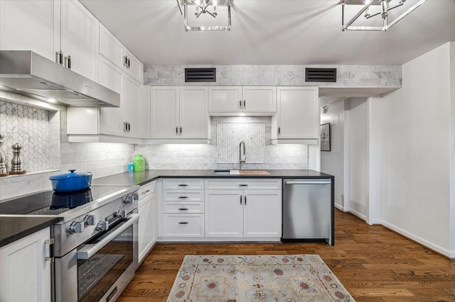 2200 Willowick Road 4D, Houston, TX 77027