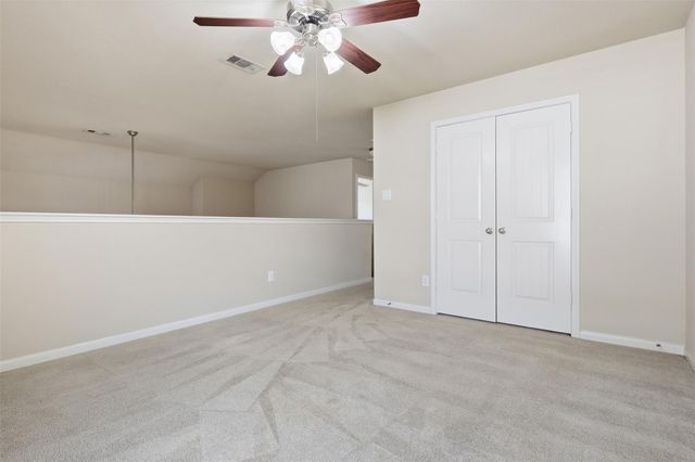 8911 Headstall Dr, Tomball, TX 77375