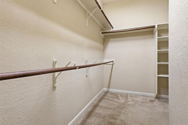 8911 Headstall Dr, Tomball, TX 77375