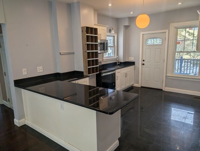 411 Atlantic Ave 411, Marblehead, MA 01945