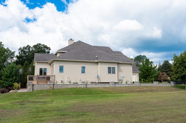 1107 Bundy Drive, Broomfield Twp, MI 48893