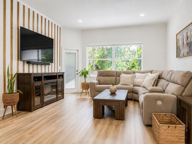 297 N LAKE JESSUP AVENUE, Oviedo, FL 32765