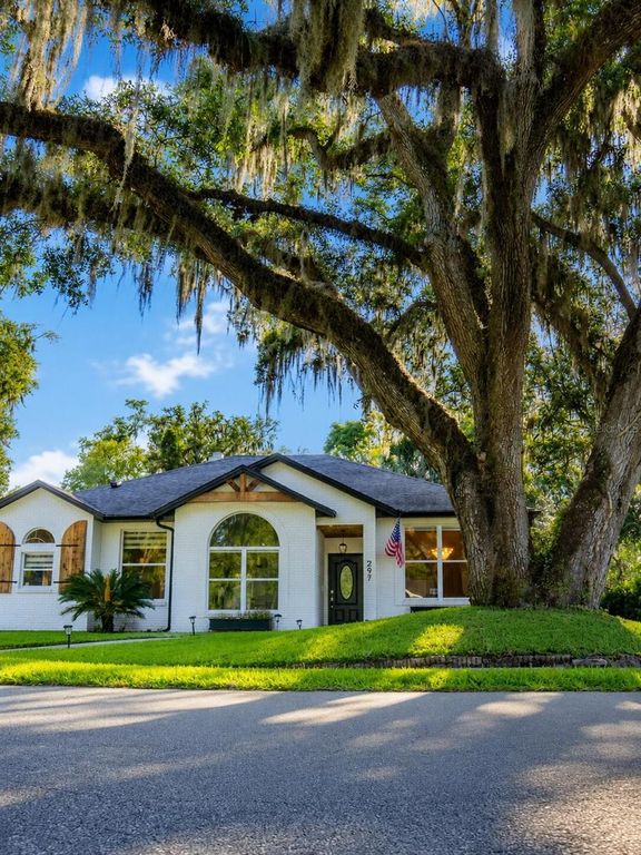 297 N LAKE JESSUP AVENUE, Oviedo, FL 32765