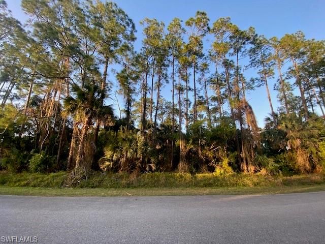 14 AVE SE, Naples, FL 34117
