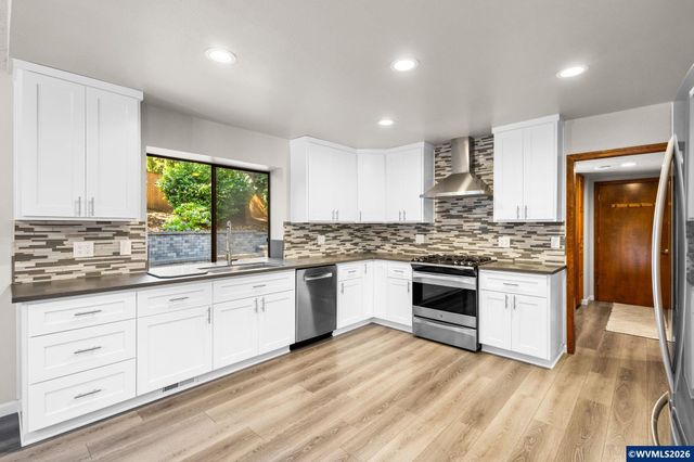 4665 Bradford Lp SE, Salem, OR 97302