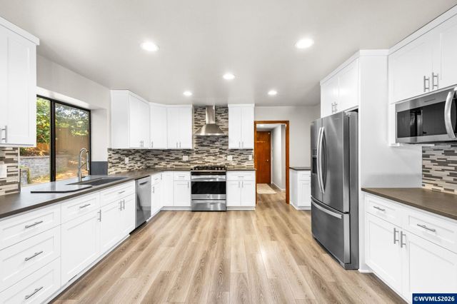 4665 Bradford Lp SE, Salem, OR 97302