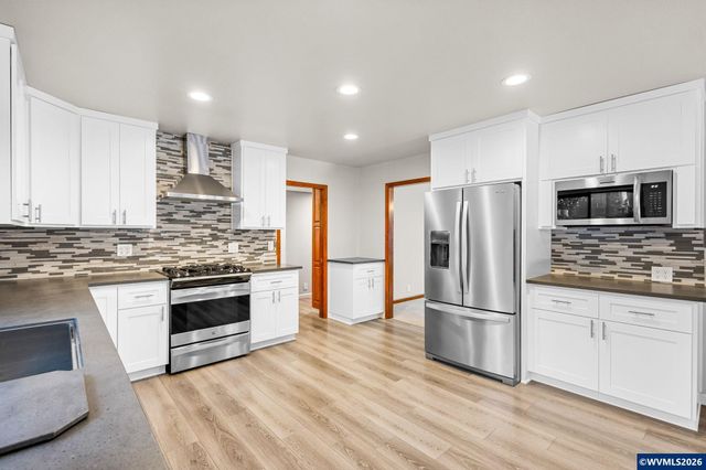 4665 Bradford Lp SE, Salem, OR 97302