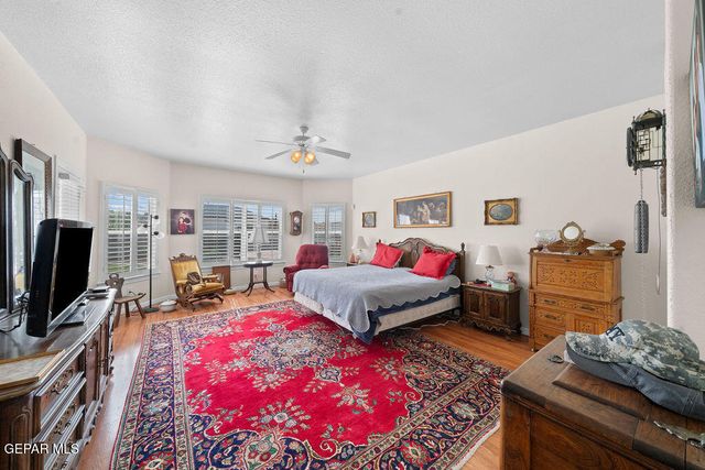 6020 OJO DE AGUA Drive, El Paso, TX 79912