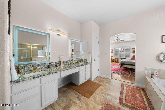 6020 OJO DE AGUA Drive, El Paso, TX 79912