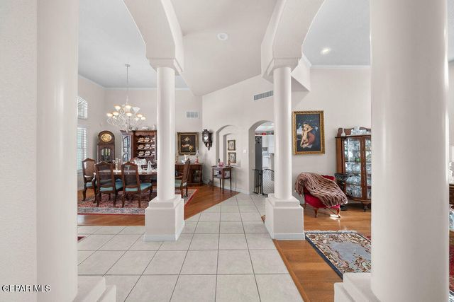 6020 OJO DE AGUA Drive, El Paso, TX 79912