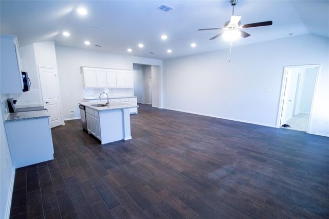 11608 Silver Queen Drive, Aubrey, TX 76227