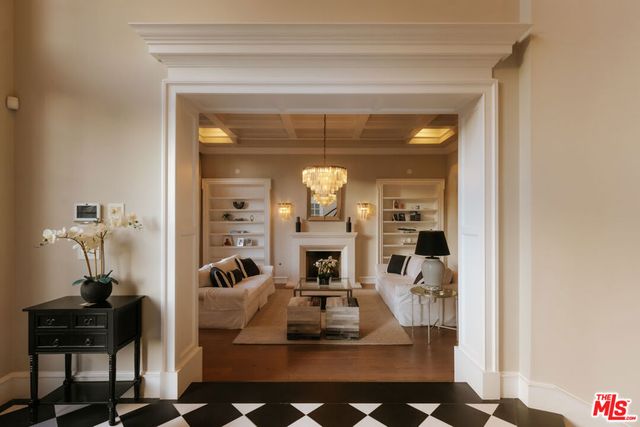 1460 N Doheny Drive, Los Angeles, CA 90069