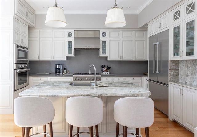 214 Beacon, Boston, MA 02116