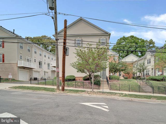 151 DANBURY ST SW, Washington, DC 20032