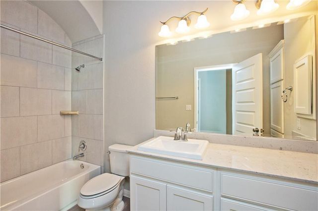337 Chisholm TRL, Bastrop, TX 78602
