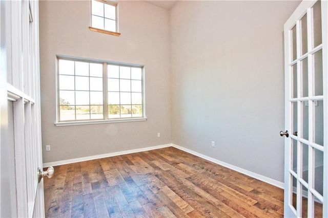 337 Chisholm TRL, Bastrop, TX 78602