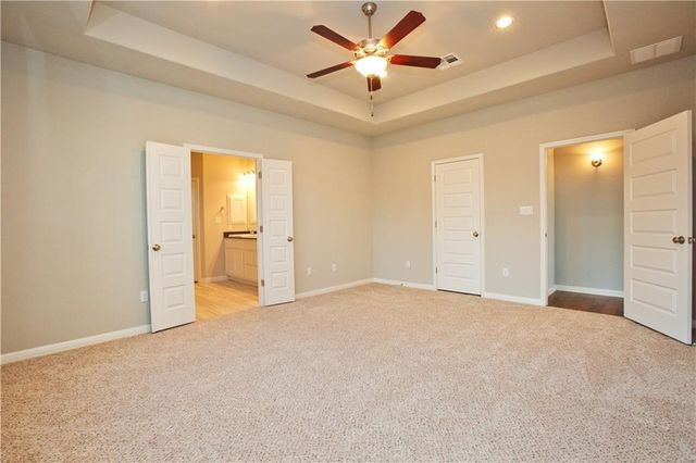 337 Chisholm TRL, Bastrop, TX 78602