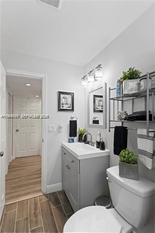 2407 Dewey Street, Hollywood, FL 33020