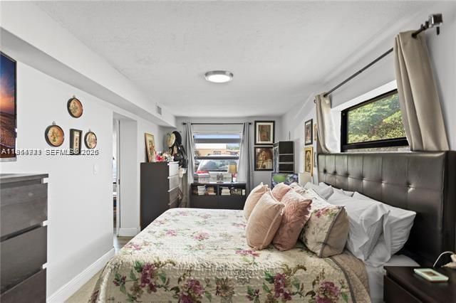 2407 Dewey Street, Hollywood, FL 33020