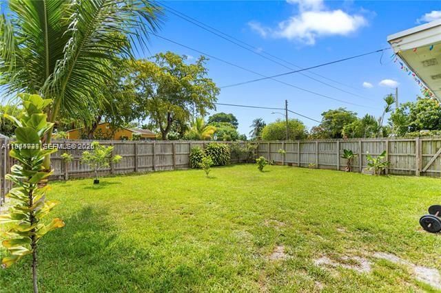 2407 Dewey Street, Hollywood, FL 33020