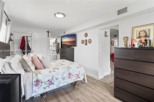 2407 Dewey Street, Hollywood, FL 33020